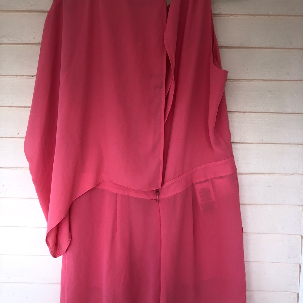 BCBG ROMPER - Picture 3 of 3